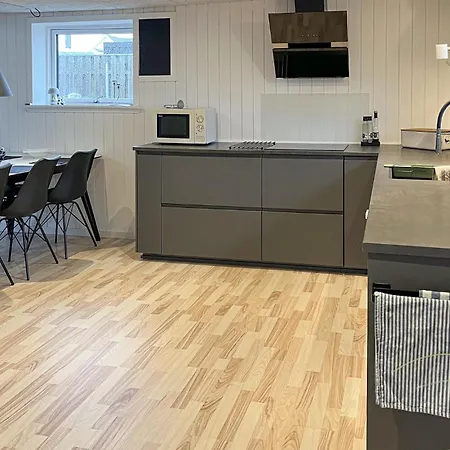 Front In With Wifi Holiday home *