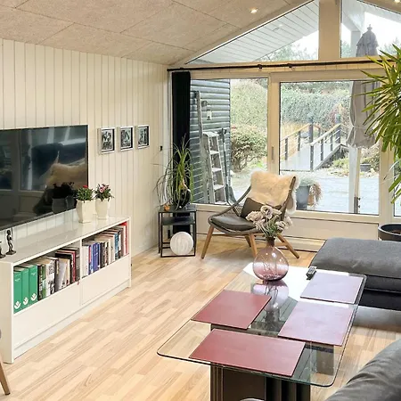 Semesterbostad Hus Vid Sjön I Med Wifi