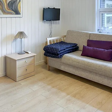 Semesterbostad Hus Vid Sjön I Med Wifi Blokhus